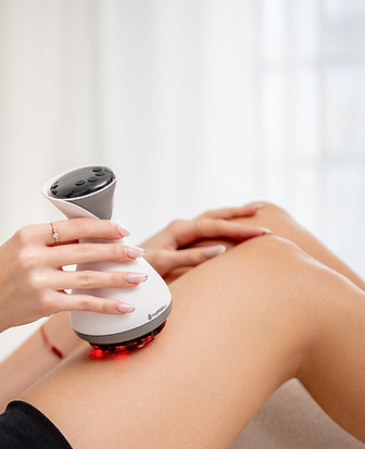 Grafika - Masażer antycellulitowy z funkcją bańki chińskiej Humanas DermaSmooth Revive EMS