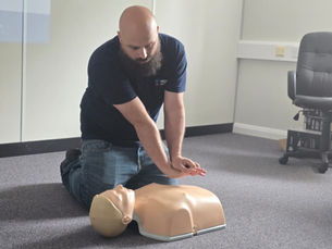 Discover Comprehensive First Aid Training Services