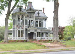 'Homes of Distinction' Tour April 27