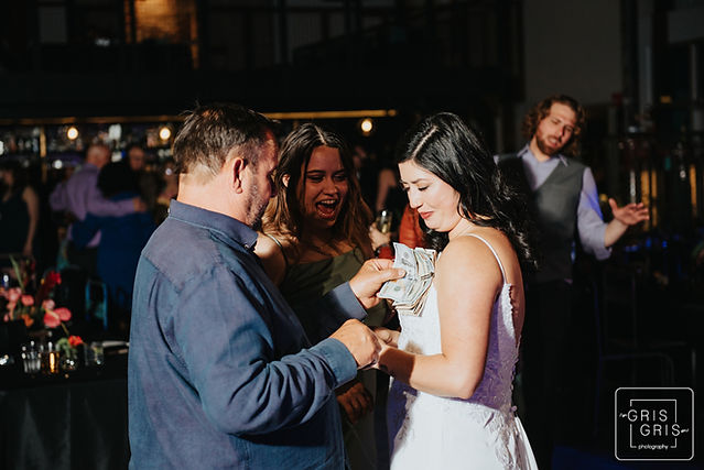 bride does money dance