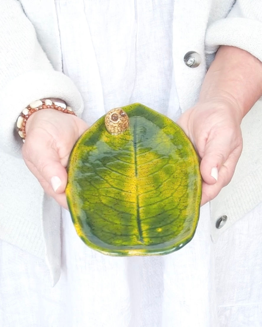 Thumbnail: Owl Leaf Plate