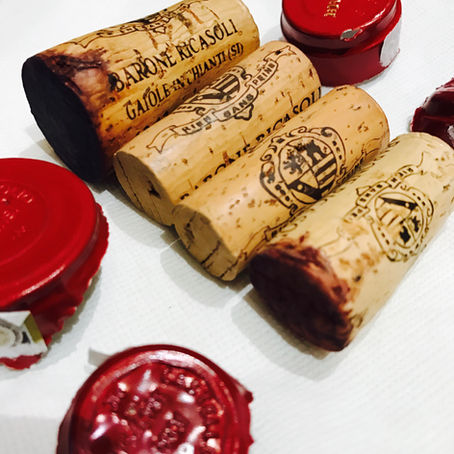 Špunty od červeného vína z WineBox CB. 