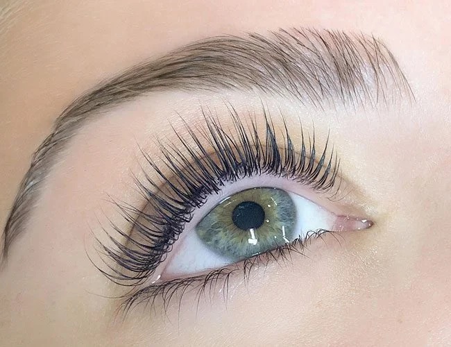 lash lift and brow lamination