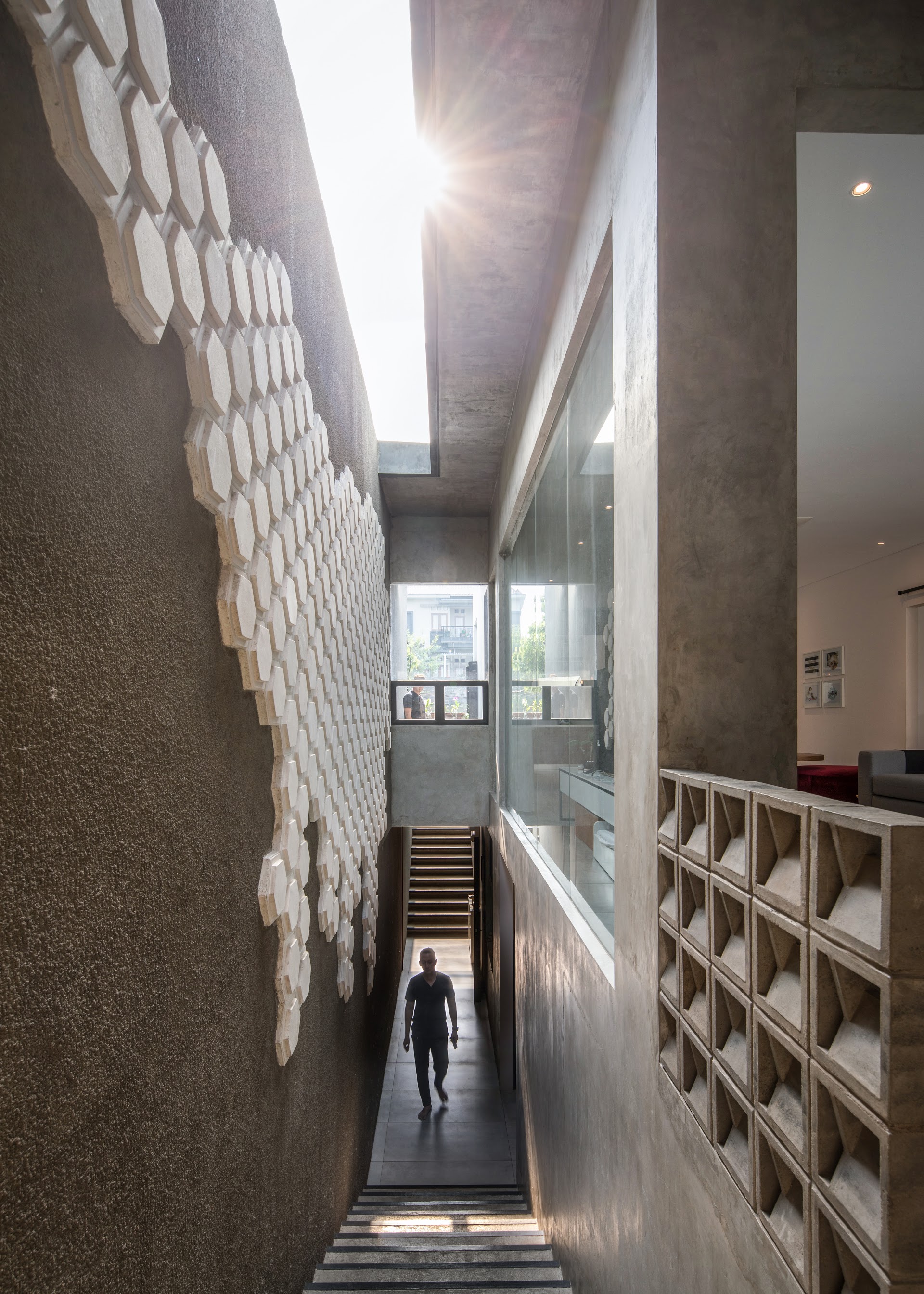 Mokie House minimalist modern