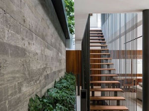 Desain Tangga Rumah Minimalis