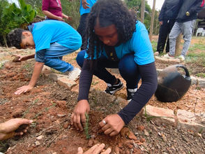 🌿 Alunos da Escola Estadual Professora Maria Amélia Ribeiro participam de atividade da Escola Viva do Campo