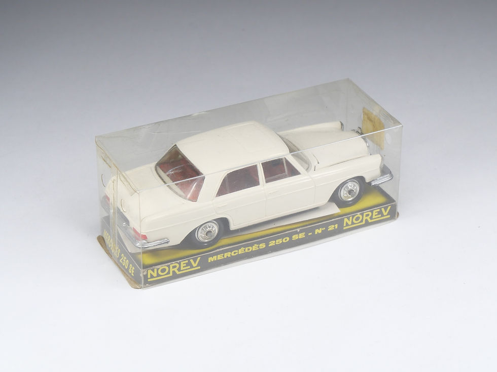 Thumbnail: NOREV - 21 - Mercedes 250 SE - Blanc cassé - En boite