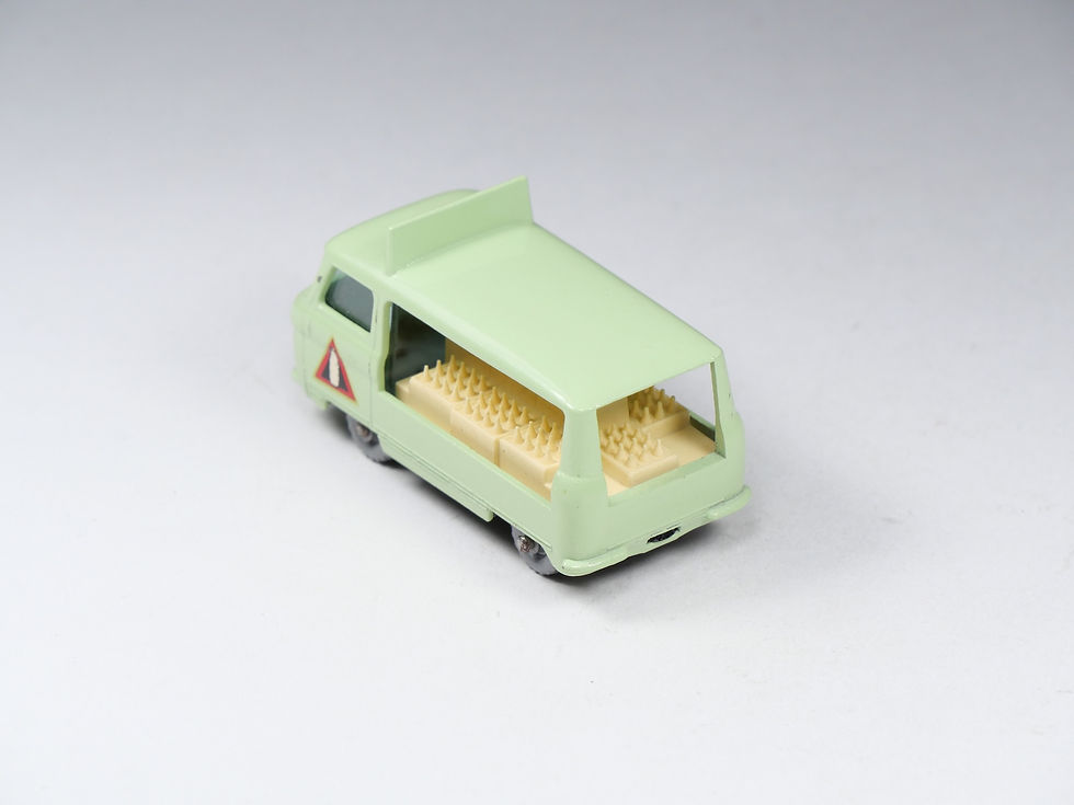 Thumbnail: MATCHBOX - 21-C - Commer Milk Float - Delivery Truck - Bottle Decals - En boite