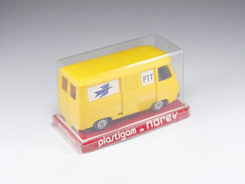 Miniature : NOREV - PLASTIGAM - 253 - Peugeot Fourgon J7 PTT - En boite