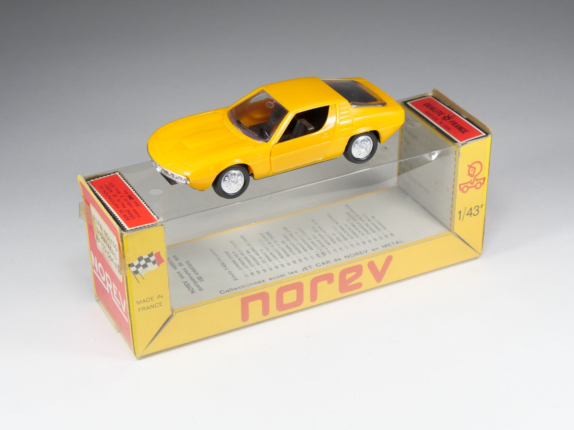 NOREV - 179 - Alfa Romeo Montreal - En boite