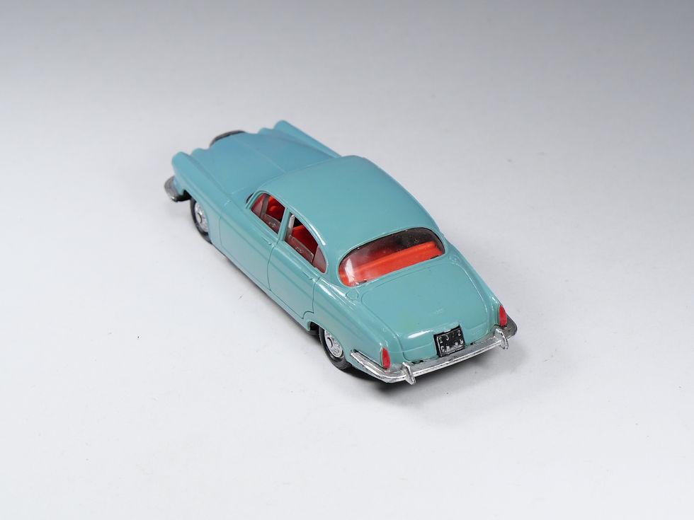Miniature : NOREV - 19 - Jaguar MK10 - Turquoise - En boite
