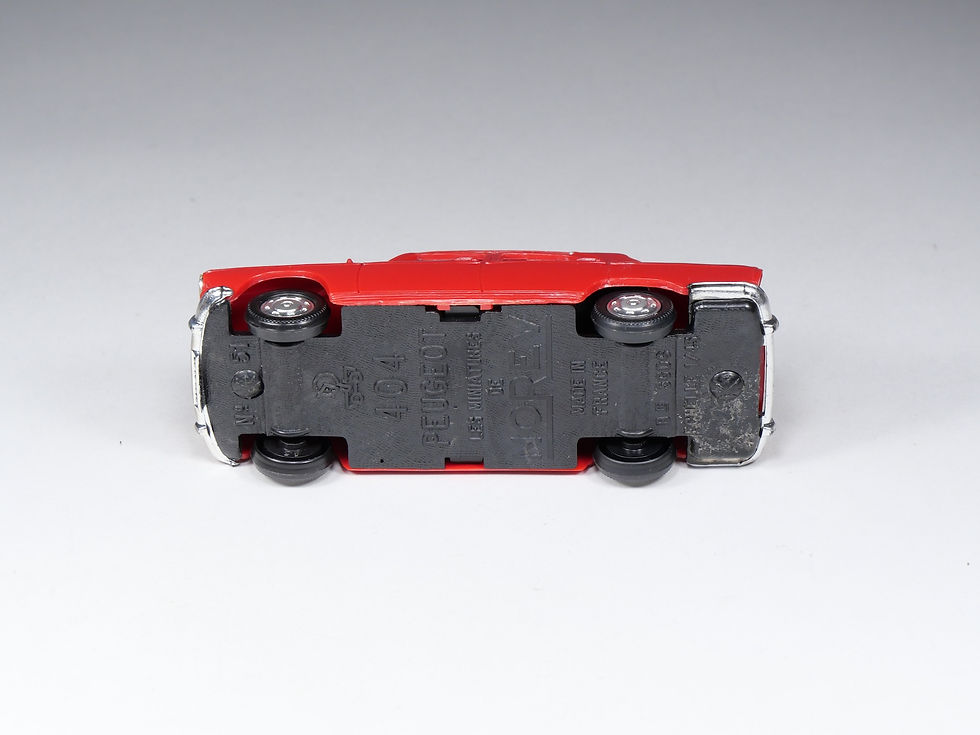 Miniature : NOREV - PLASTIGAM - 51 - Peugeot 404 Berline - Rouge sombre - En boite