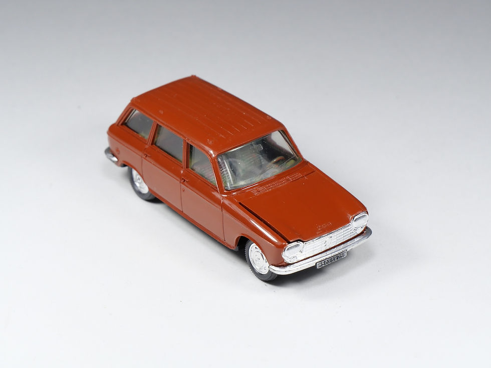 Miniatura: NOREV - 32 - Break Peugeot 204 - Marron - En boite