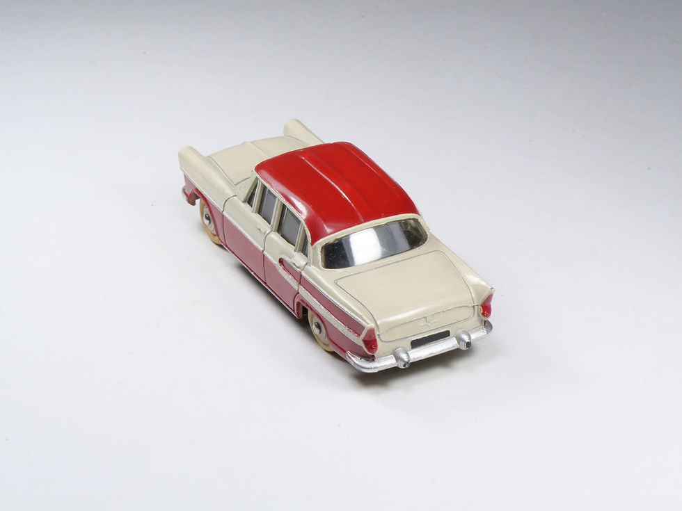 Miniature : DINKY TOYS FRANCE - 24K - Simca Chambord - En Boite