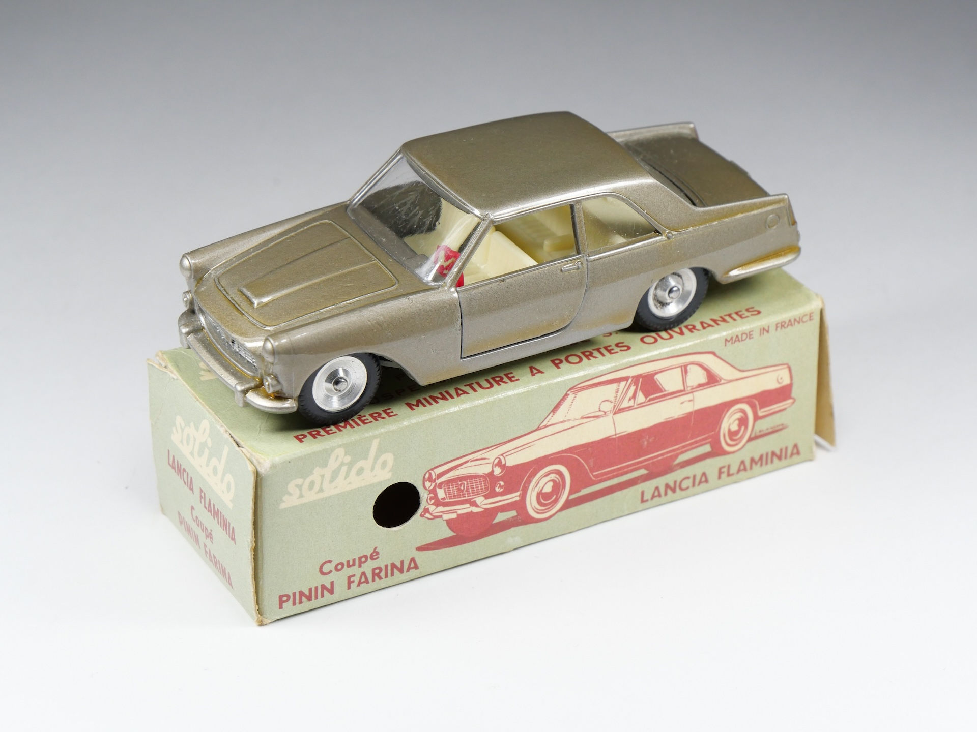 SOLIDO - 121 - Lancia Flaminia - En boite