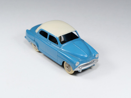 Dinky Toys France 24U – Simca 9 Aronde, Bleu Et Ivoire, échelle 1/43