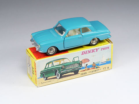 1 sheet + certif. Dinky Toys Atlas repro ref 538, Ford Taunus 12M 1 sheet + certif. Dinky Toys Atlas repro ref 538, Ford Taunus 12M