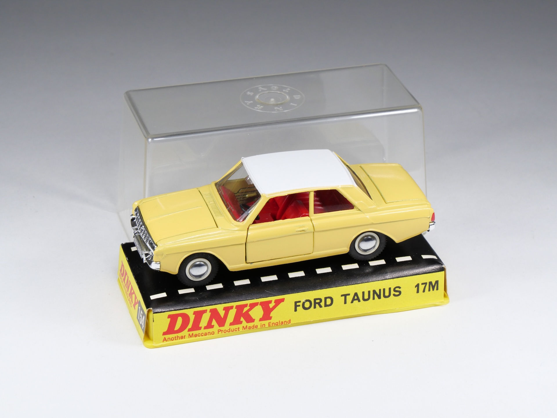DINKY TOYS ENGLAND - 154 - Ford Taunus 17M - En boite