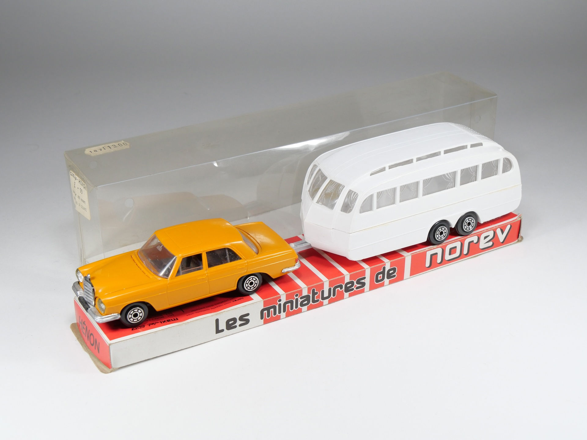 NOREV - 99 - Mercedes 250 SE Caravane Hénon - En boite