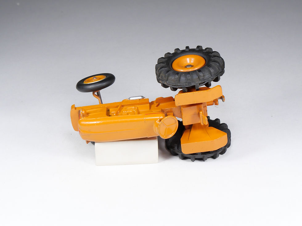 Miniatura: CIJ - 3/33 - Tracteur Agricole E30 - Orange