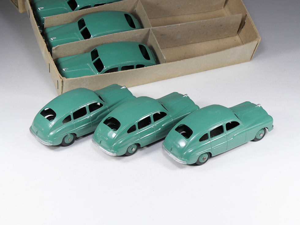 Thumbnail: DINKY TOYS FRANCE - 24Q - Boite Revendeur / Détaillant Complète - Ford Vedette
