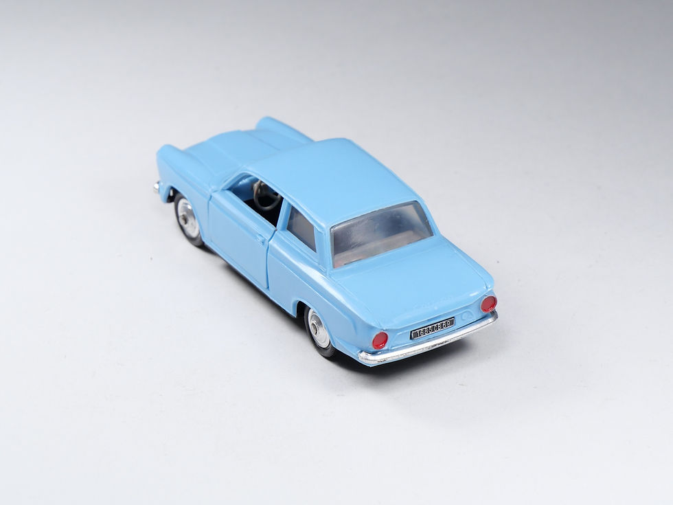Miniatura: NOREV - 84 - Ford Cortina - Bleu ciel - En boite