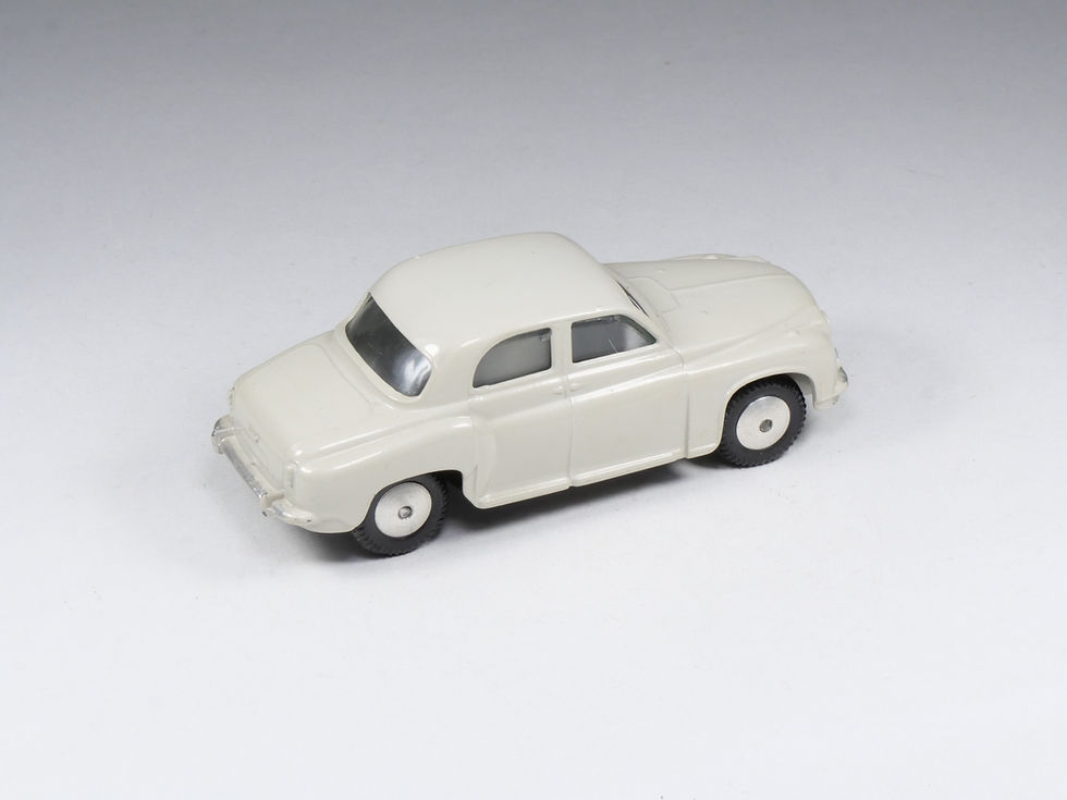 Thumbnail: CORGI - 204 - Rover 90 Saloon - Blanc ivoire - 1/43