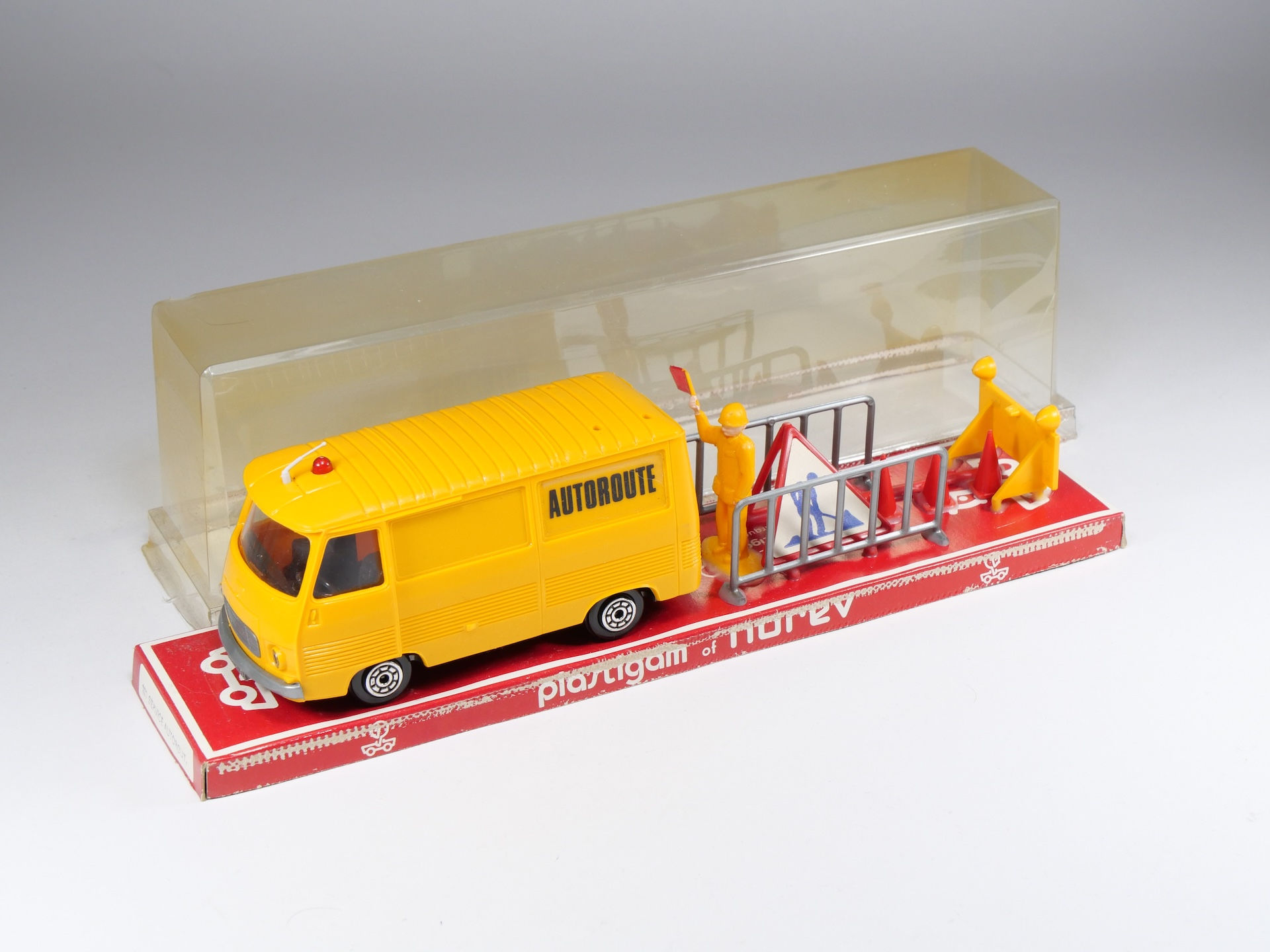 NOREV - 129 -  Coffret J7 Autoroute avec accessoires - En boite