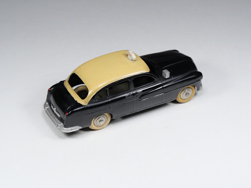 Dinky Toys 24XT FORD Vedette Taxi très très proche du NEUF Dinky Toys 24XT FORD Vedette Taxi très très proche du NEUF