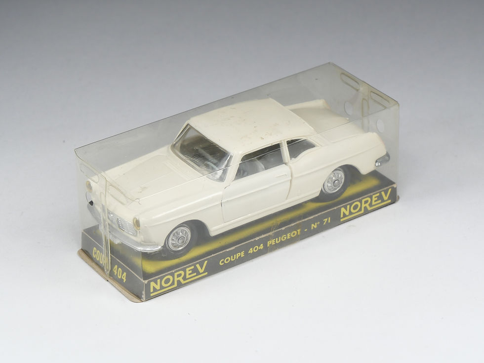 Thumbnail: NOREV - 71 - Coupé 404 Peugeot - En boite