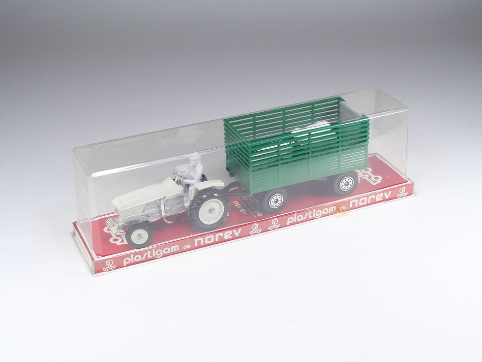 Thumbnail: NOREV - 105 - Coffret Foire De Beaucroissant - Renault R86 - Stock Magasin