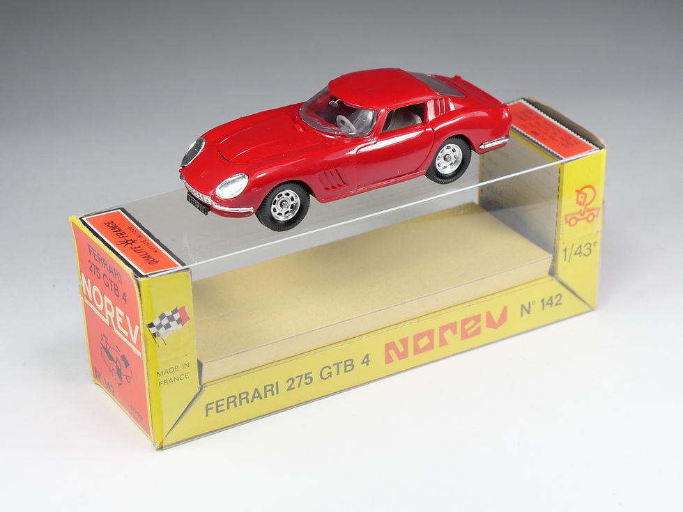 NOREV - 142 - Ferrari 275 GTB 4 - Rouge - En boite