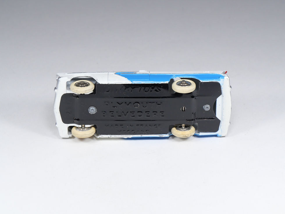 Thumbnail: DINKY TOYS FRANCE - 24D - Plymouth Belvédère - Blanc et Bleu - En boite