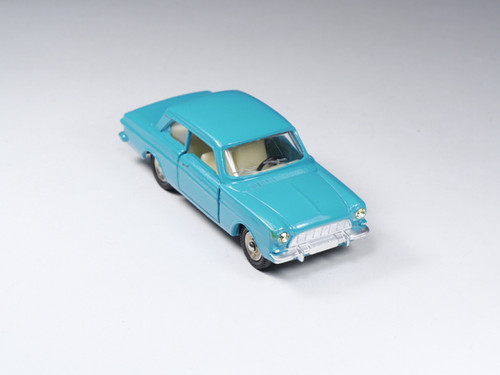 DINKY TOYS FRANCE - 538 - Ford Taunus 12 M - Bleu - En boite