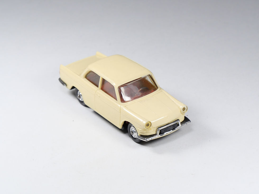 Thumbnail: NOREV - 60 - BMW 700 LS - beige - En boite