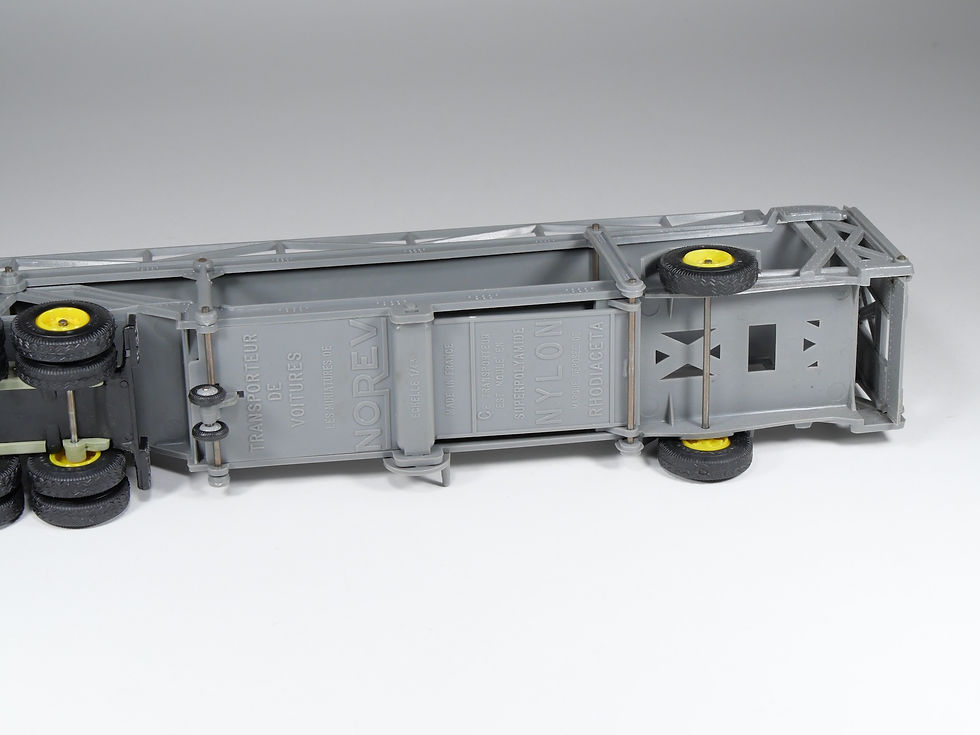Miniatura: NOREV - 95 - Tracteur Berliet TBO 15 - Transporteur -  En boite