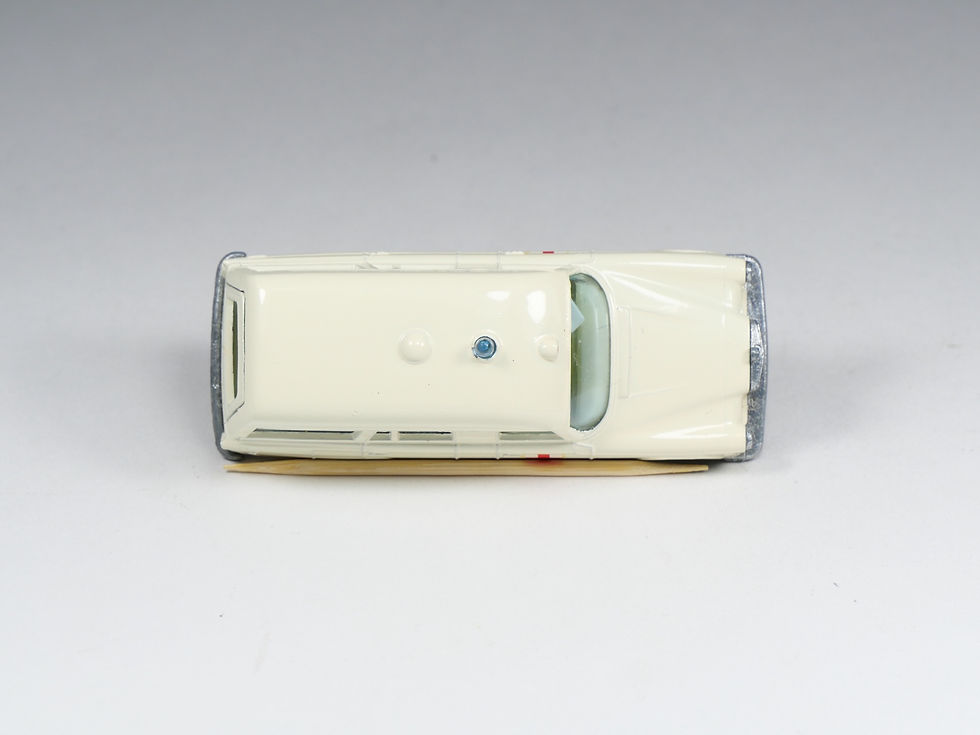Thumbnail: MATCHBOX - 3-C - Mercedes Benz ‘Binz’ Ambulance - En boite