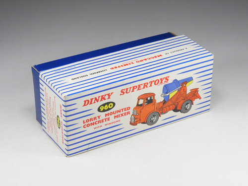 DINKY TOYS ENGLAND - 960 - Albion Chieftain Lorry Mounted Concrete