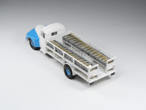 DINKY TOYS CAMION laitier Citroen Chassis type 55 586 61 à restaurer N DINKY TOYS CAMION laitier Citroen Chassis type 55 586 61 à restaurer N