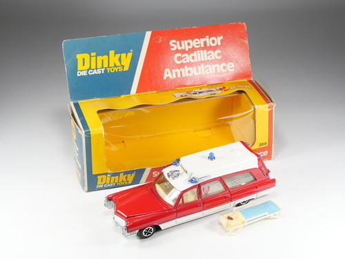 DINKY TOYS ENGLAND - 288 - Superior Cadillac Ambulance