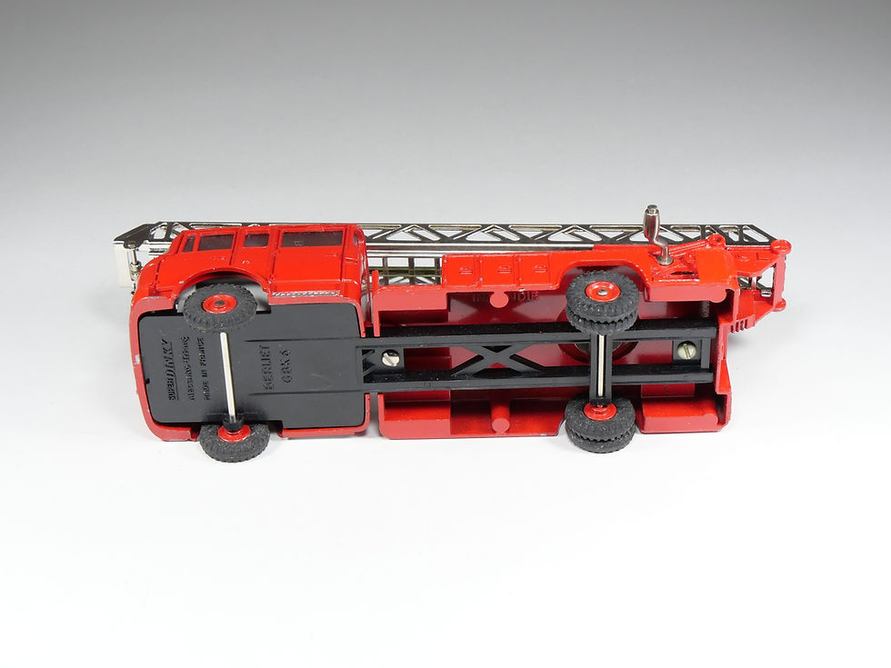 Thumbnail: DINKY TOYS FRANCE - 568 - Berliet GLK Pompier - Grande Échelle - En boite