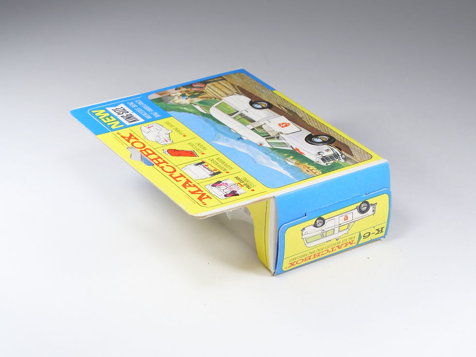 Miniatura: MATCHBOX - KING SIZE - K-6 - Mercedes Benz « Binz » Ambulance - Stock Magasin