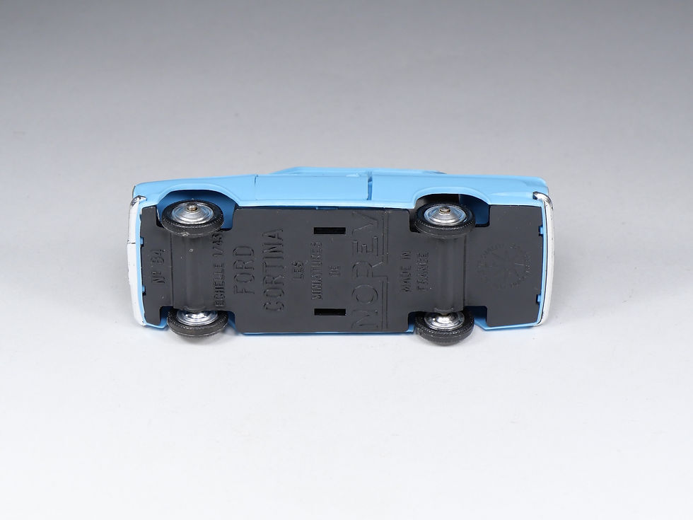 Miniatura: NOREV - 84 - Ford Cortina - Bleu ciel - En boite