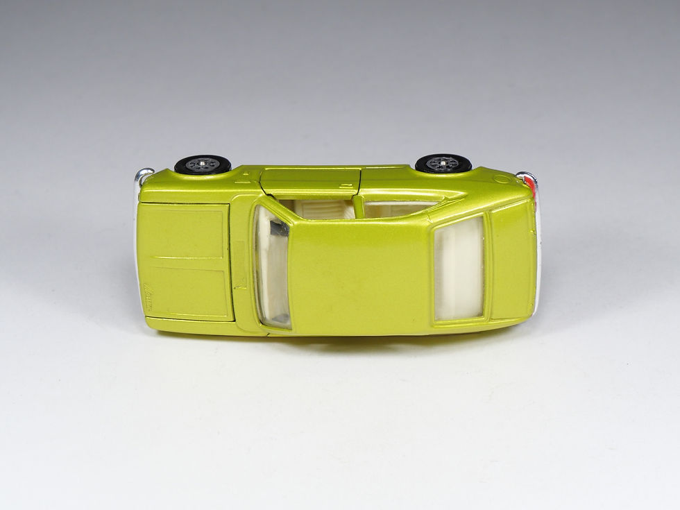Thumbnail: CORGI - 306 - Morris Marina 1-8 Coupé - Vert chartreuse - En boite