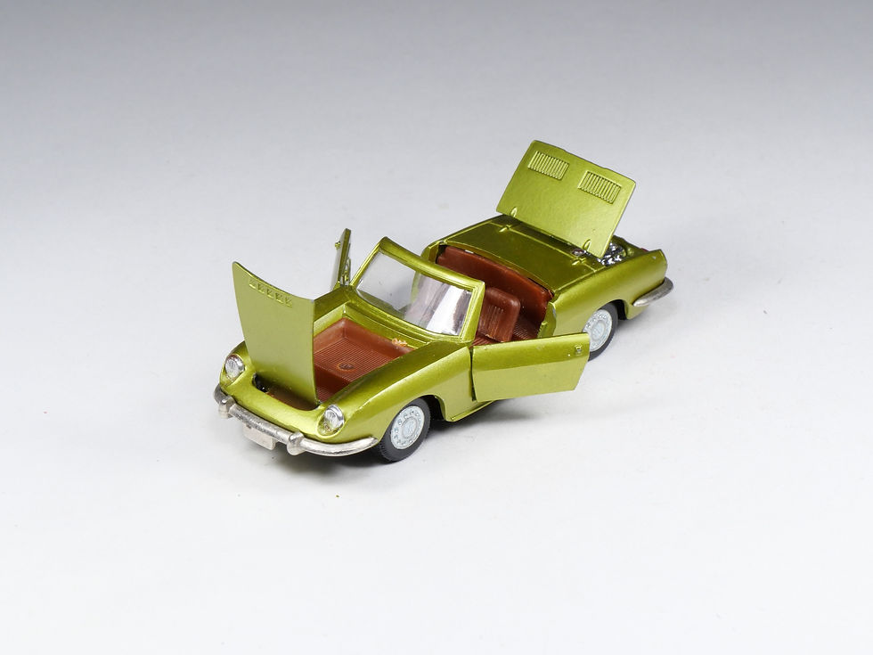 Thumbnail: PILEN - 317 - Seat 850 Spyder - Vert métal - 1/43
