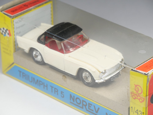 ミニカー NOREV No.144 TRIUMPH TR5 NOREV - 144 - Triumph TR5 - Blanc - En boite | BRICABOCK