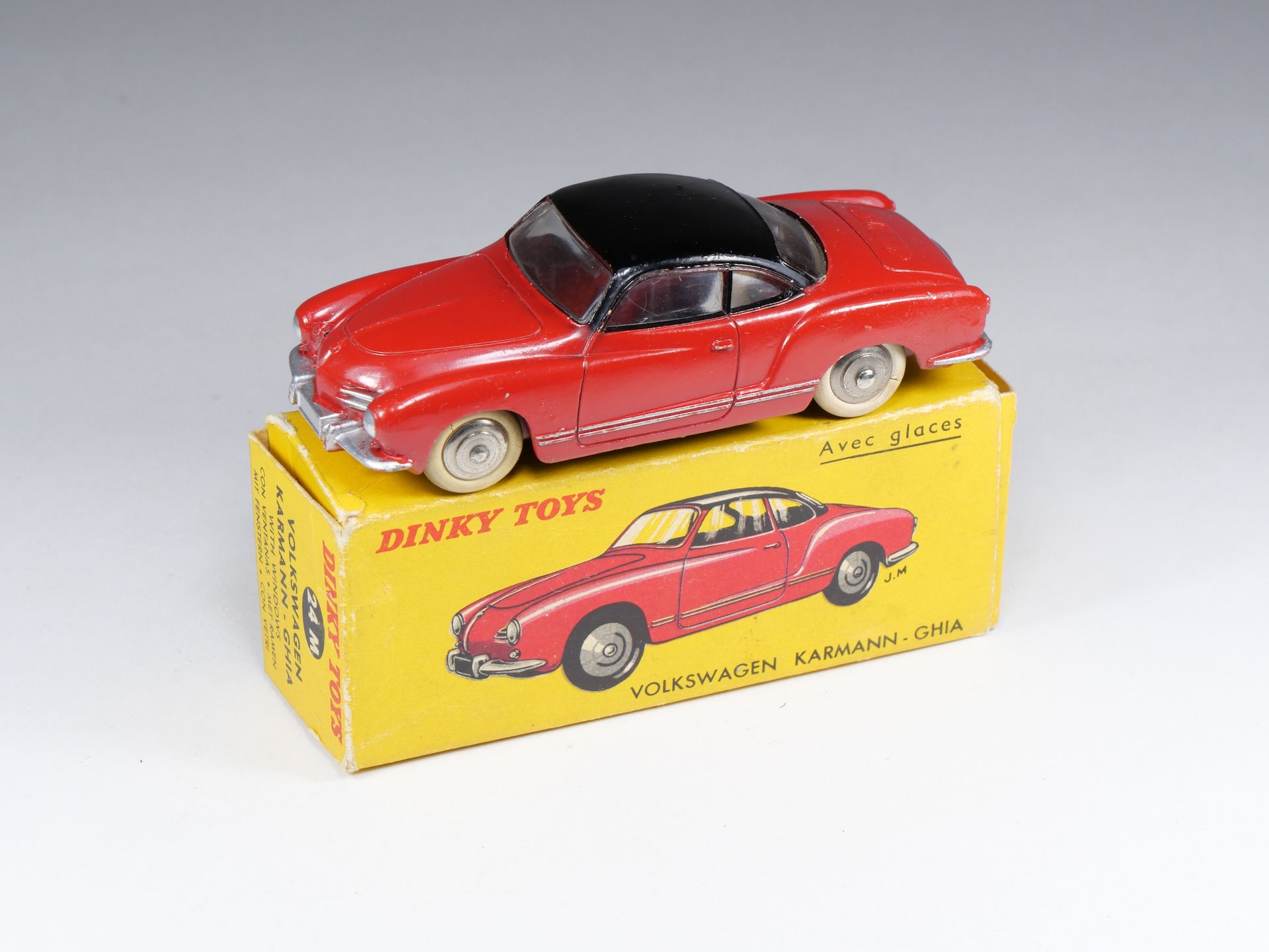 DINKY TOYS FRANCE - 24M - Volkswagen Karmann Ghia - En boite