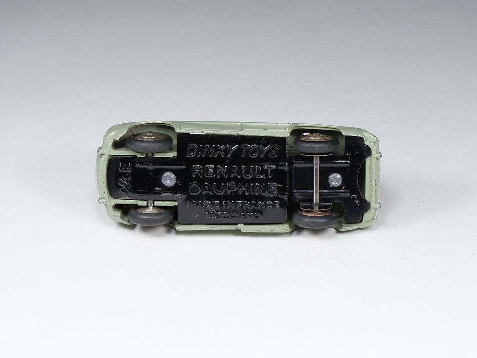 Miniatura: DINKY TOYS FRANCE - 24E - Renault Dauphine - Vert de gris - 1/43
