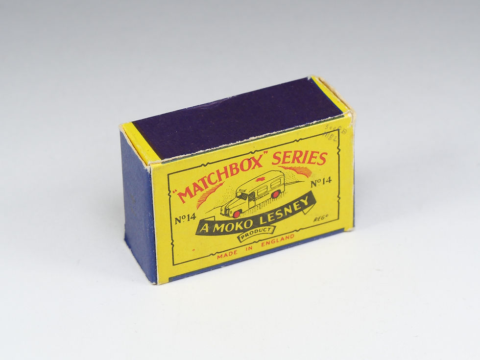 Thumbnail: MATCHBOX - 14b - Daimler Ambulance - En boite