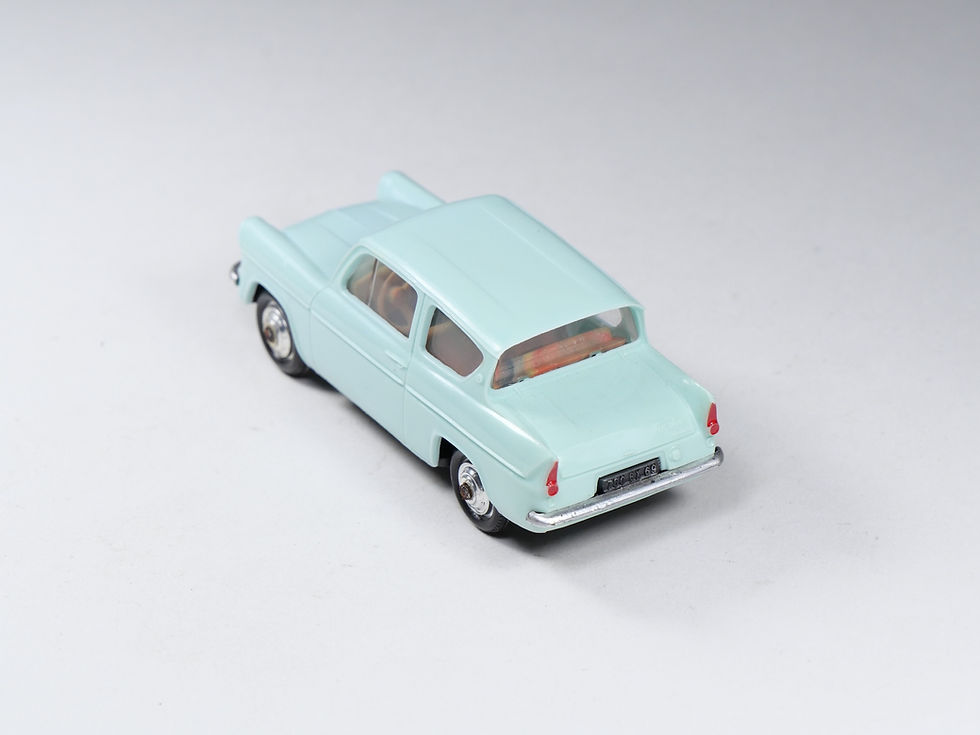 Miniatura: NOREV - 67 - Ford Anglia - Bleu pale - En boite